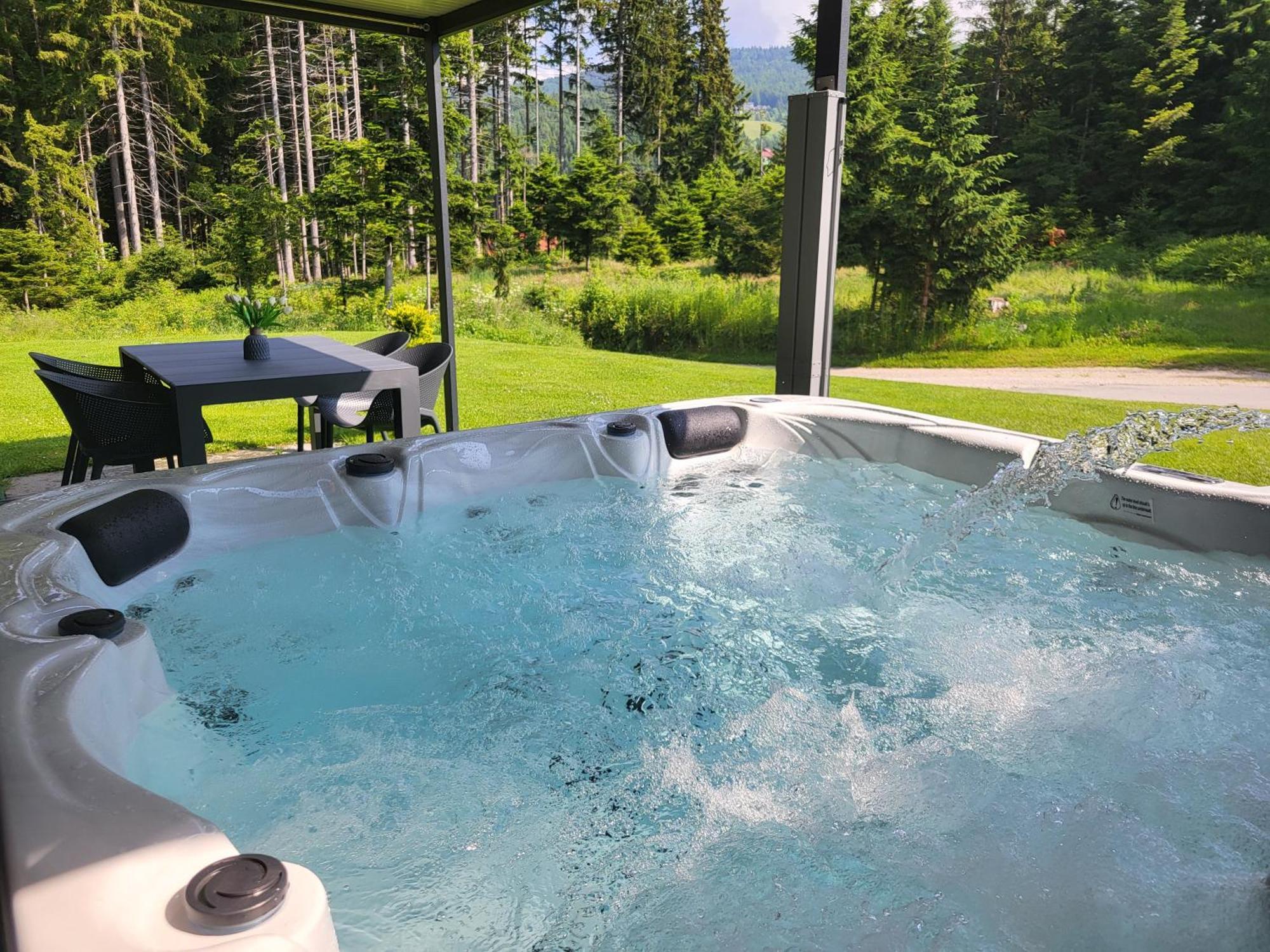 Resort Na Jasi Zrece Bagian luar foto